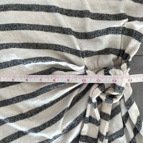MYSTREE cap sleeve knee length cinch tie waist cream and gray stripes dress S - Picture 9 of 9